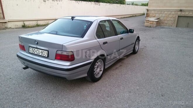 BMW 323 1997, 420,000 km - 2.5 л - Bakı