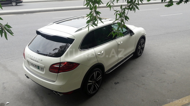 Porsche Cayenne Turbo S 2011, 73,000 km - 4.8 л - Bakı