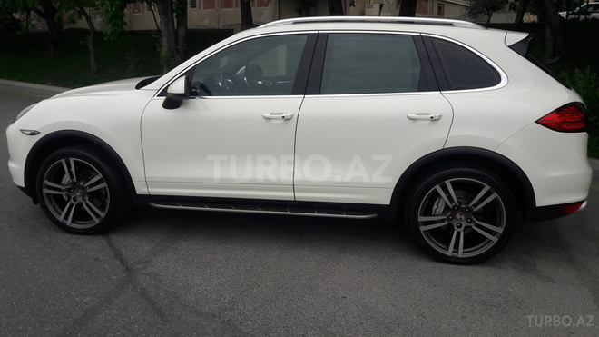 Porsche Cayenne Turbo S 2011, 73,000 km - 4.8 л - Bakı