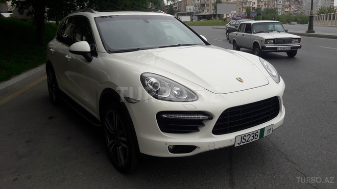 Porsche Cayenne Turbo S 2011, 73,000 km - 4.8 л - Bakı