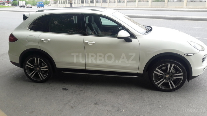 Porsche Cayenne Turbo S 2011, 73,000 km - 4.8 л - Bakı