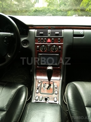 Mercedes E 240 2000, 250,000 km - 2.4 l - Bakı