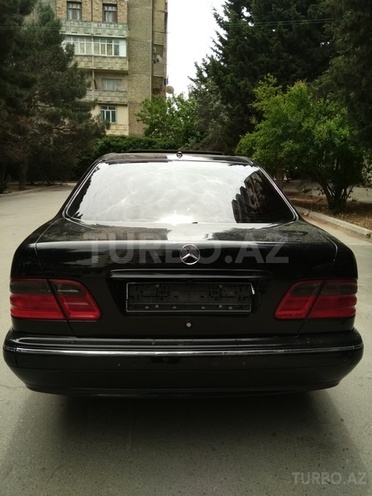 Mercedes E 240 2000, 250,000 km - 2.4 l - Bakı