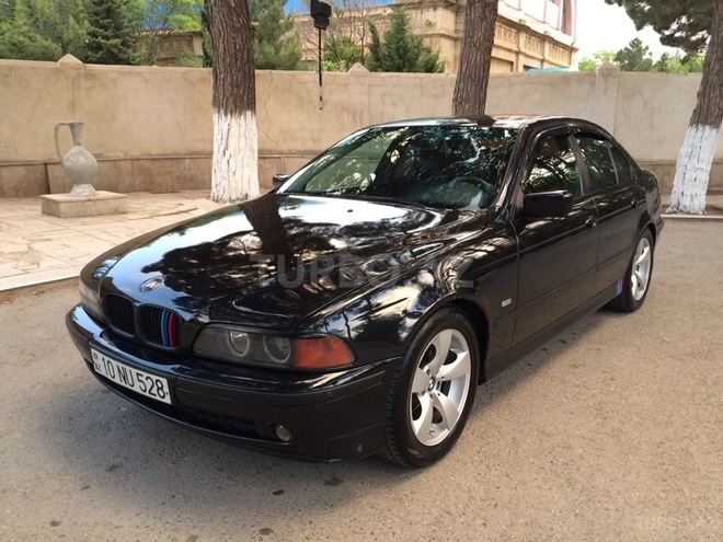 BMW 528 1999, 300,000 km - 2.8 л - Sumqayıt