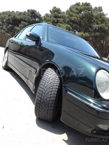 Mercedes E 280 2000, 250,000 km - 2.8 л - Bakı