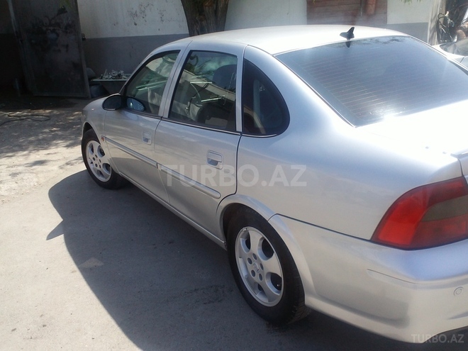 Opel Vectra 2000, 252,000 km - 2.0 л - Bakı