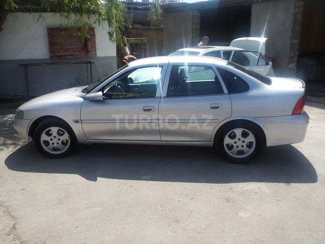 Opel Vectra 2000, 252,000 km - 2.0 л - Bakı