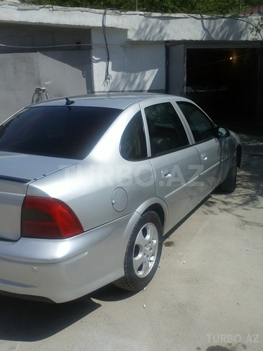 Opel Vectra 2000, 252,000 km - 2.0 л - Bakı