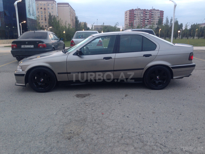 BMW 320 1991, 245,000 km - 2.0 л - Bakı