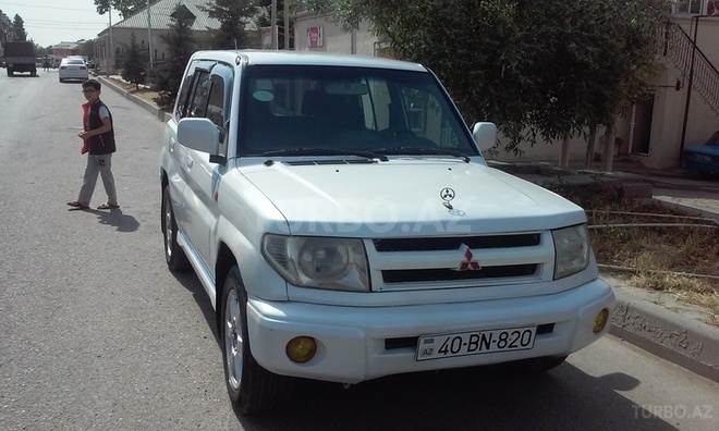 Mitsubishi Pajero io 1999, 130,000 km - 1.8 л - Bakı