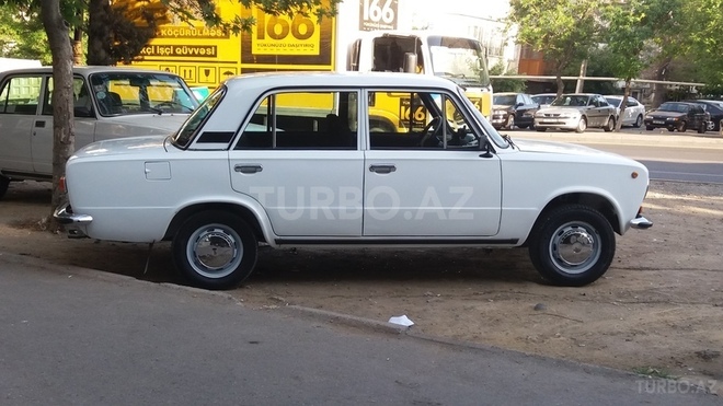 LADA (VAZ) 21011 1986, 380,000 km - 1.3 l - Bakı