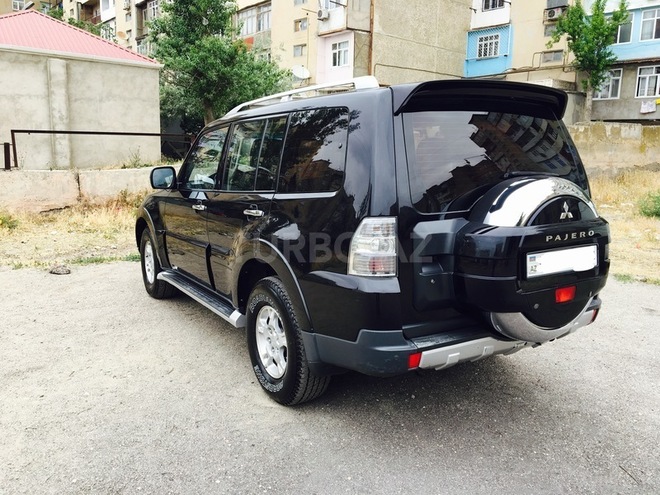 Mitsubishi Pajero 2007, 181,000 km - 3.0 l - Bakı