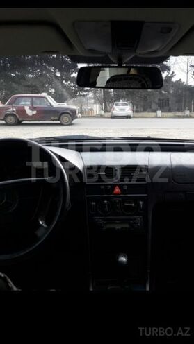 Mercedes C 220 1999, 325,654 km - 2.2 l - Bakı