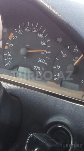 Mercedes C 220 1999, 325,654 km - 2.2 l - Bakı