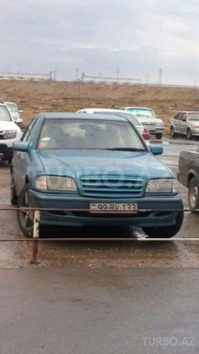 Mercedes C 220 1999, 325,654 km - 2.2 l - Bakı