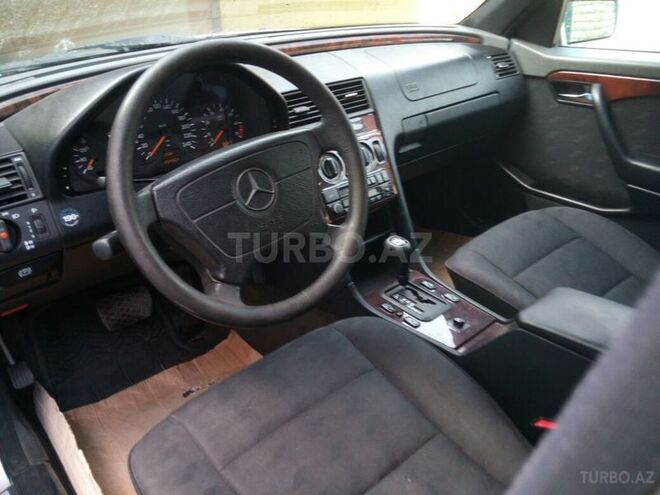 Mercedes C 230 1997, 225,000 km - 2.3 l - Bakı