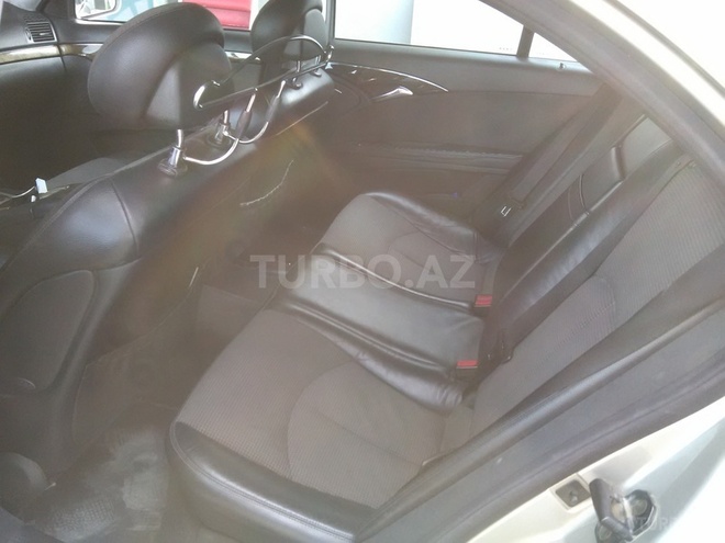 Mercedes E 220 2002, 315,000 km - 2.2 l - Bakı