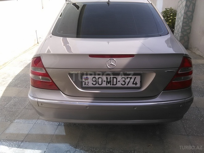 Mercedes E 220 2002, 315,000 km - 2.2 l - Bakı