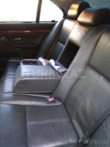 BMW 525 2002, 235,000 km - 2.5 л - Bakı