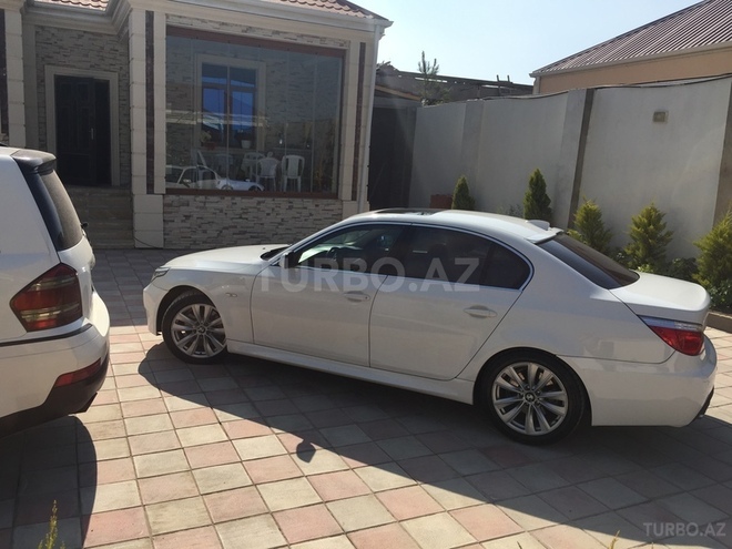 BMW 528 2007, 113,000 km - 3.0 l - Sumqayıt