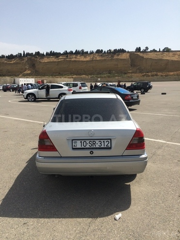 Mercedes C 180 1995, 299,500 km - 1.8 l - Bakı