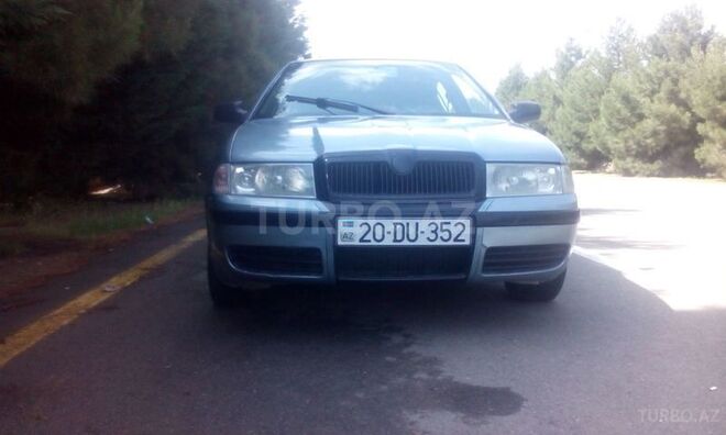 Skoda Octavia 2002, 198,000 km - 1.6 l - Gəncə