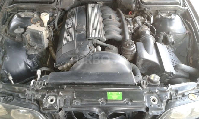 BMW 523 1997, 285,000 km - 2.5 l - Bakı