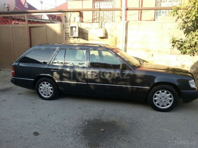 Mercedes E 220 1993, 393,532 km - 2.2 l - Bakı
