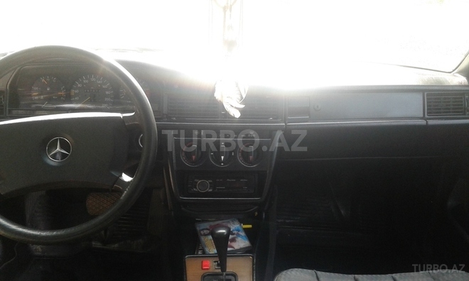 Mercedes 190 1990, 352,121 km - 2.0 л - Masallı