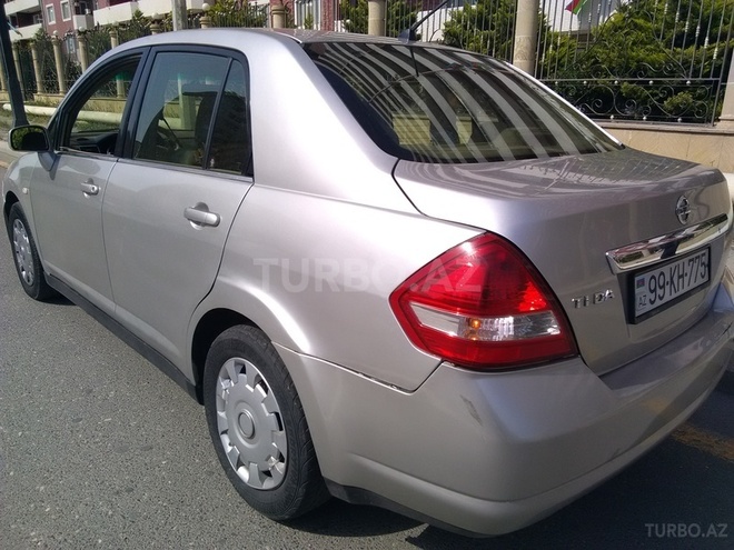 Nissan Tiida 2006, 247,000 km - 1.6 l - Bakı