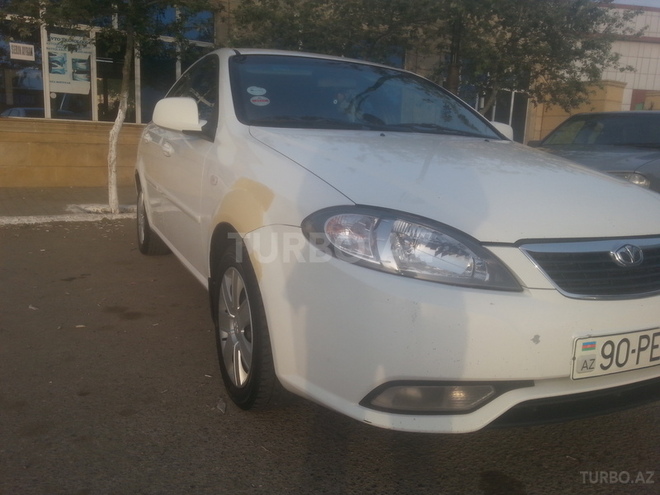 Daewoo Gentra 2014, 123,000 km - 1.5 л - Salyan