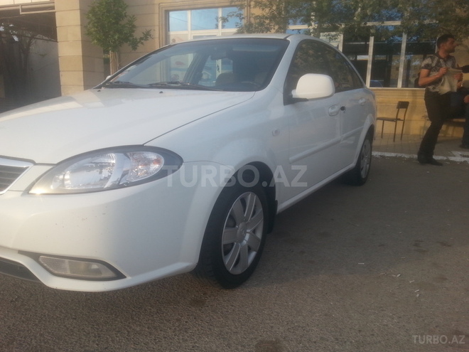 Daewoo Gentra 2014, 123,000 km - 1.5 л - Salyan