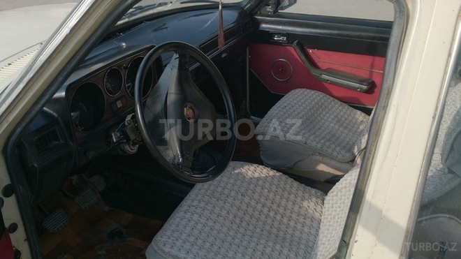 GAZ 24-10 1989, 200,000 km - 2.4 л - Şirvan