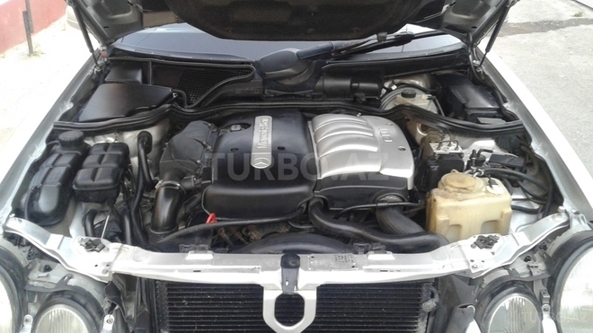 Mercedes E 220 1999, 365,539 km - 2.2 l - Bakı