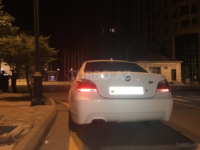BMW 525 2006, 159,000 km - 2.5 l - Bakı
