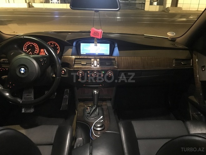 BMW 525 2006, 159,000 km - 2.5 l - Bakı