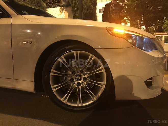 BMW 525 2006, 159,000 km - 2.5 l - Bakı