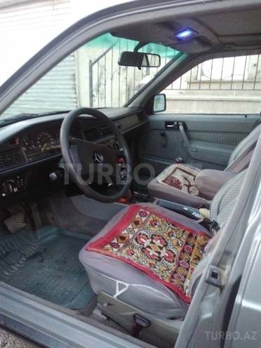 Mercedes 190 1991, 295,000 km - 1.8 л - Bakı