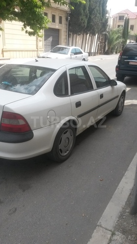 Opel Vectra 2000, 230,000 km - 1.6 l - Bakı