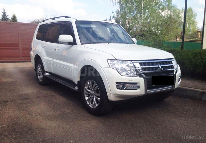 Mitsubishi Pajero 2015, 20,000 km - 3.0 л - Bakı