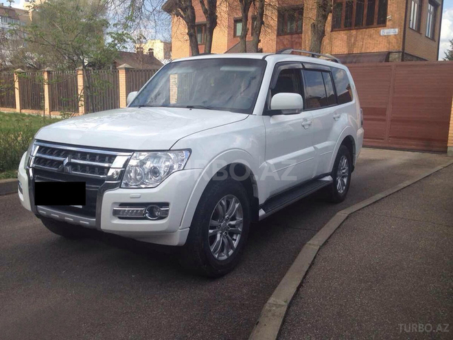 Mitsubishi Pajero 2015, 20,000 km - 3.0 л - Bakı