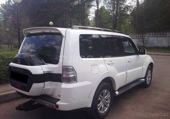 Mitsubishi Pajero 2015, 20,000 km - 3.0 л - Bakı