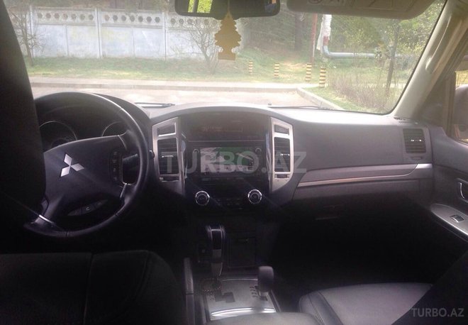 Mitsubishi Pajero 2015, 20,000 km - 3.0 л - Bakı