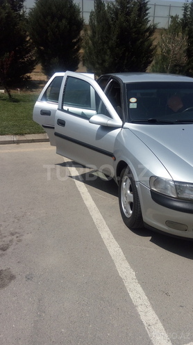 Opel Vectra 1998, 380,000 km - 1.8 l - Bakı