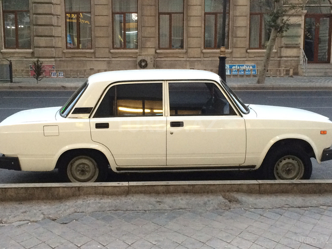 LADA (VAZ) 2107 2009, 70,000 km - 1.6 l - Bakı