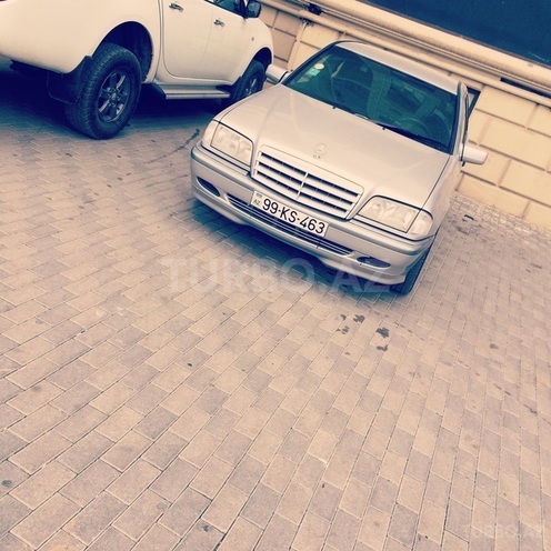 Mercedes C 240 1999, 256,789 km - 2.4 l - Bakı