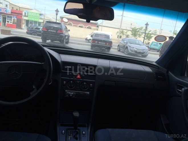 Mercedes C 240 1999, 256,789 km - 2.4 l - Bakı