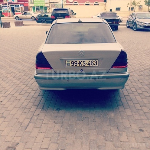 Mercedes C 240 1999, 256,789 km - 2.4 l - Bakı