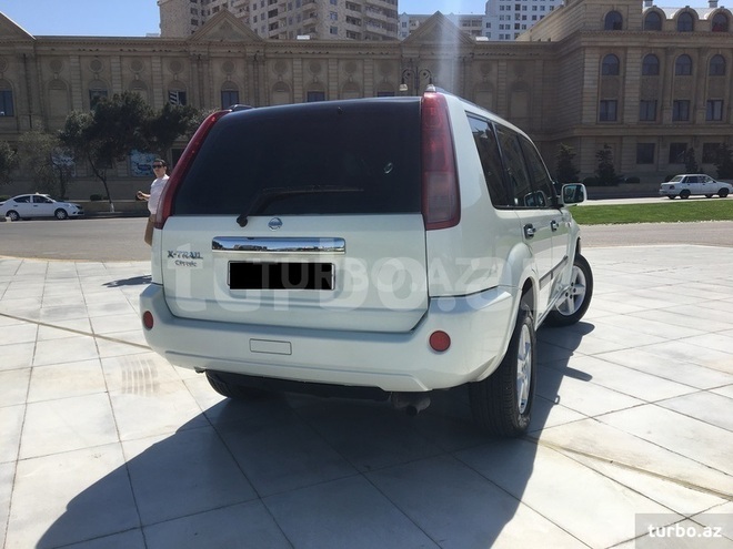 Nissan X-Trail 2010, 176,000 km - 2.5 л - Bakı