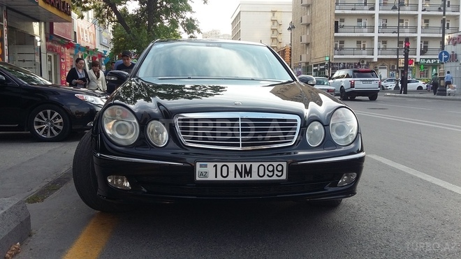 Mercedes E 200 2003, 195,000 km - 2.0 л - Bakı